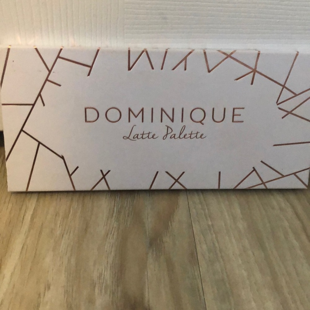 Dominique Cosmetics Latte Palette